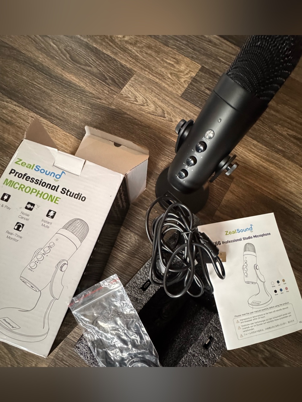 Professional Studio Microphone - Matte Black
